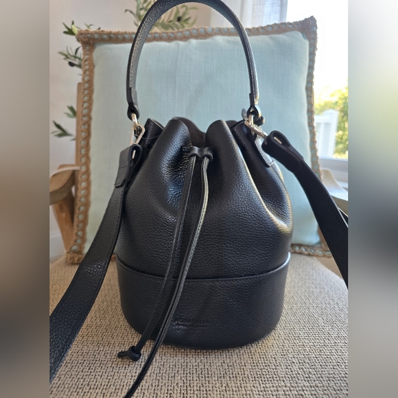 NWT Aquatalia Bucket leather bag - Picture 10 of 13